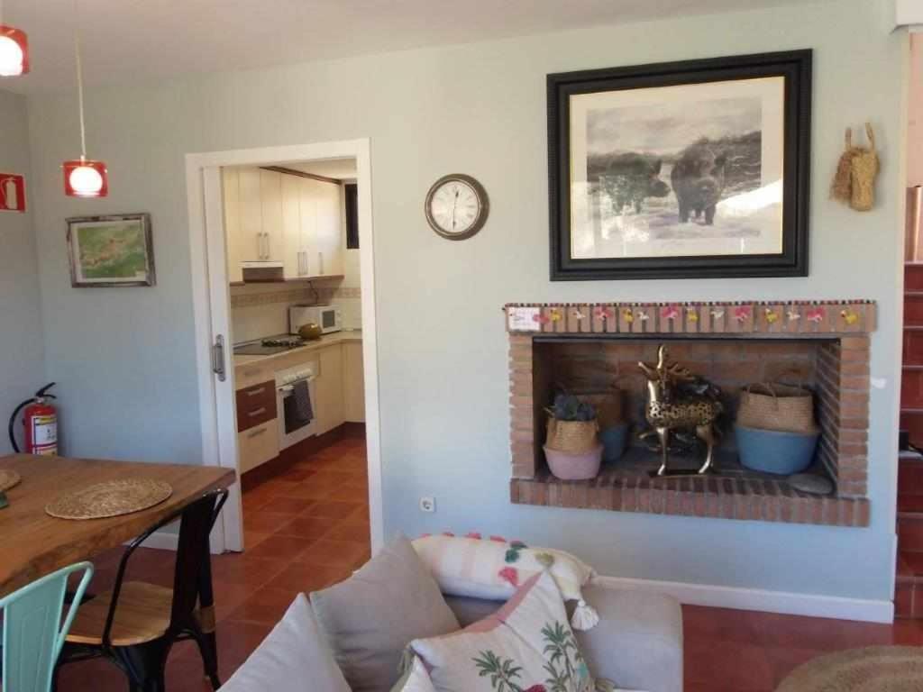 Casa Iona Chalet Adosado Con Vistas A La Montana นาวาร์เรดอนดา เด เกรโดส ภายนอก รูปภาพ
